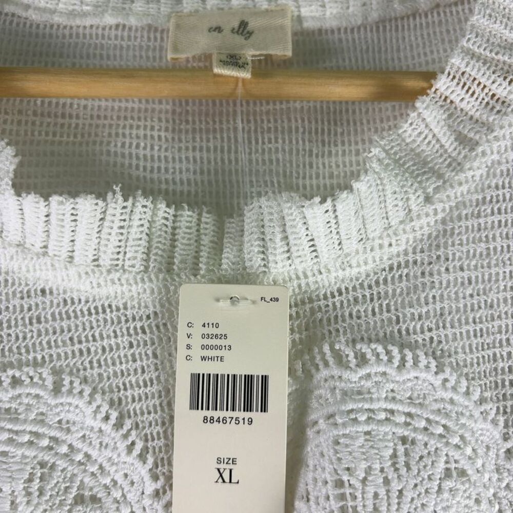 Pilcro Short Sleeve Blouse - Picture 3 of 6
